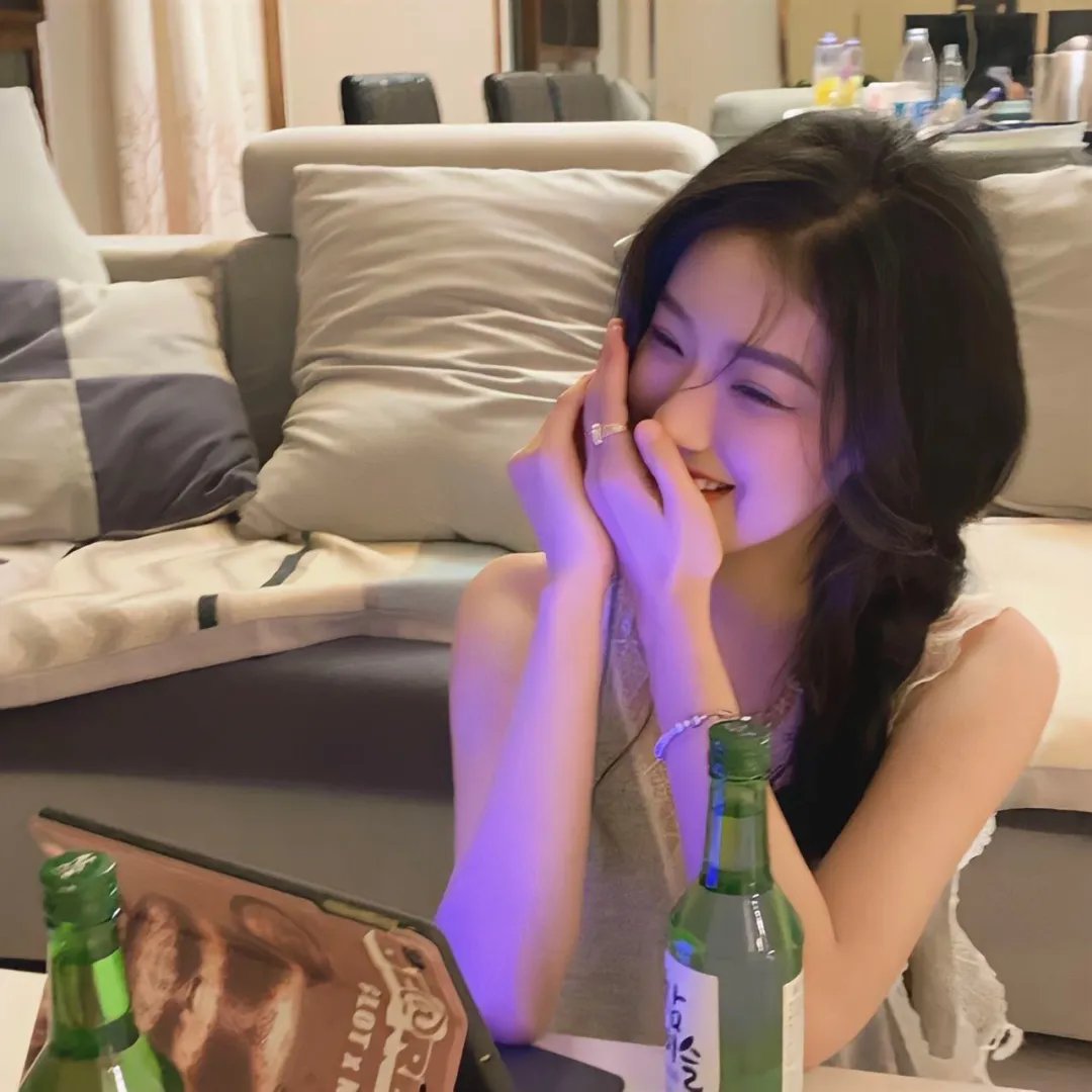 窗里的光